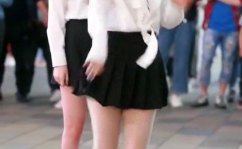 小姐姐裙装跳舞,小姐姐们的精彩裙装舞蹈盛宴